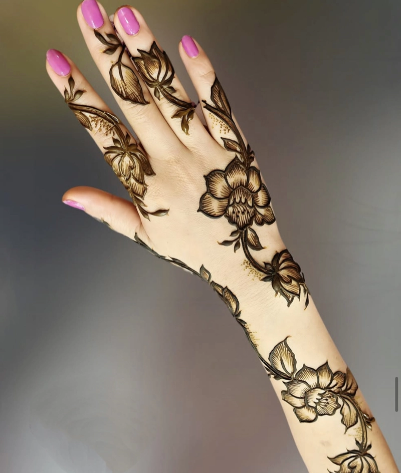 3d mehndi design for back hand