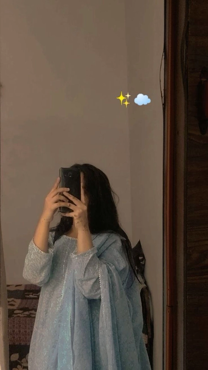 aesthetic mirror selfie dp for instagram
