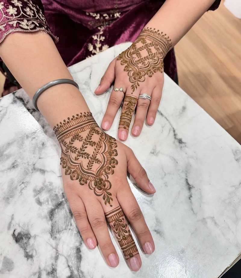 back mehndi design jaal wali