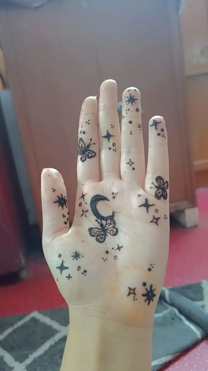 c name mehndi design