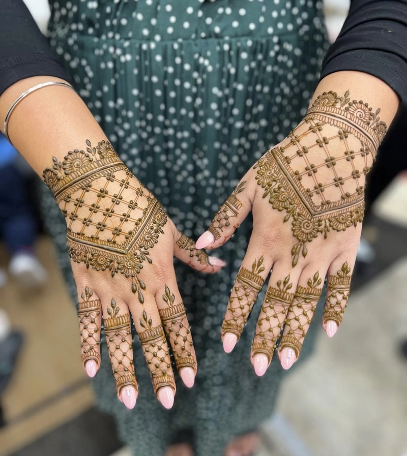 checks mehndi designs