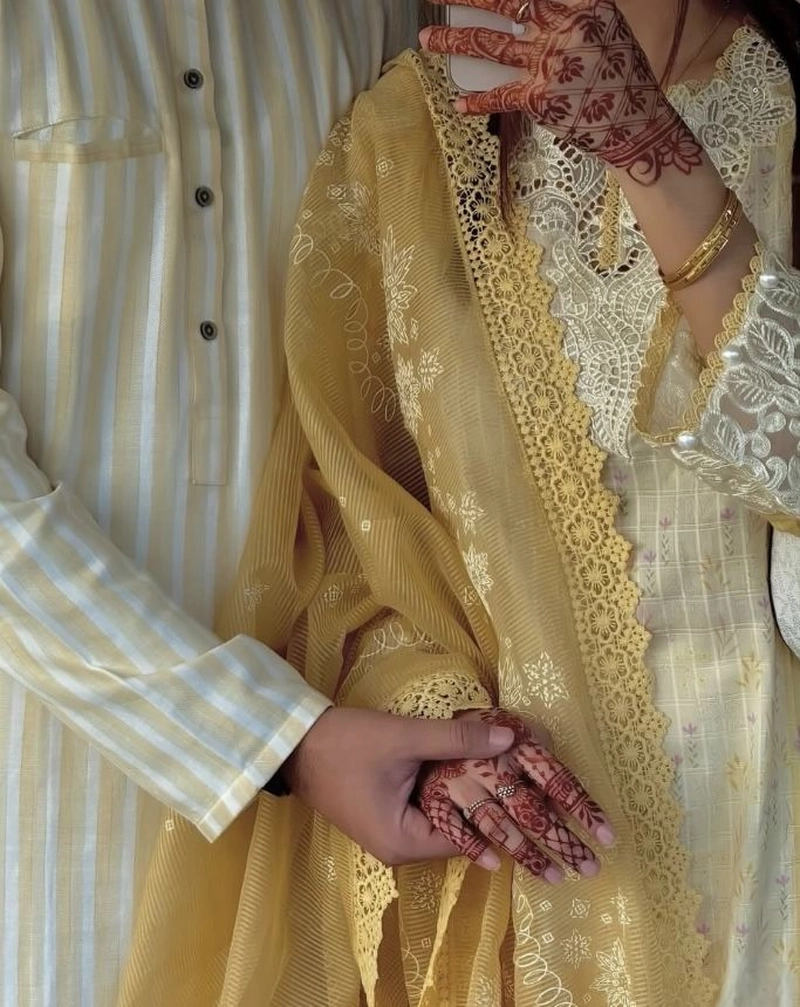 couple stylish cute yellow dp