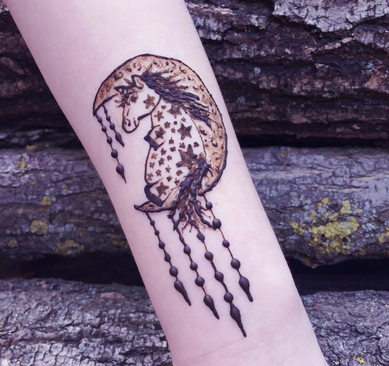 cute unicorn mehndi design
