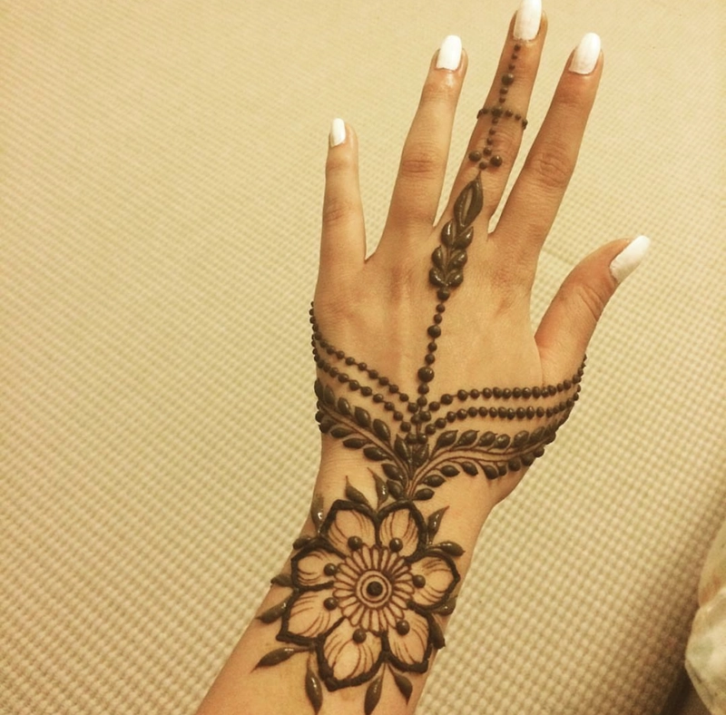 flower jewellery for mehendi ceremony