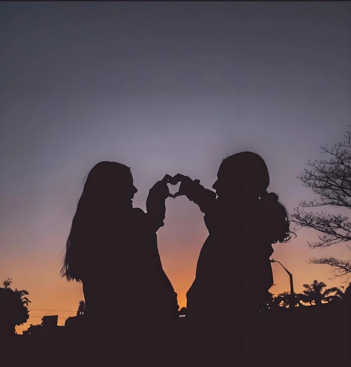 friendship group profile pic
