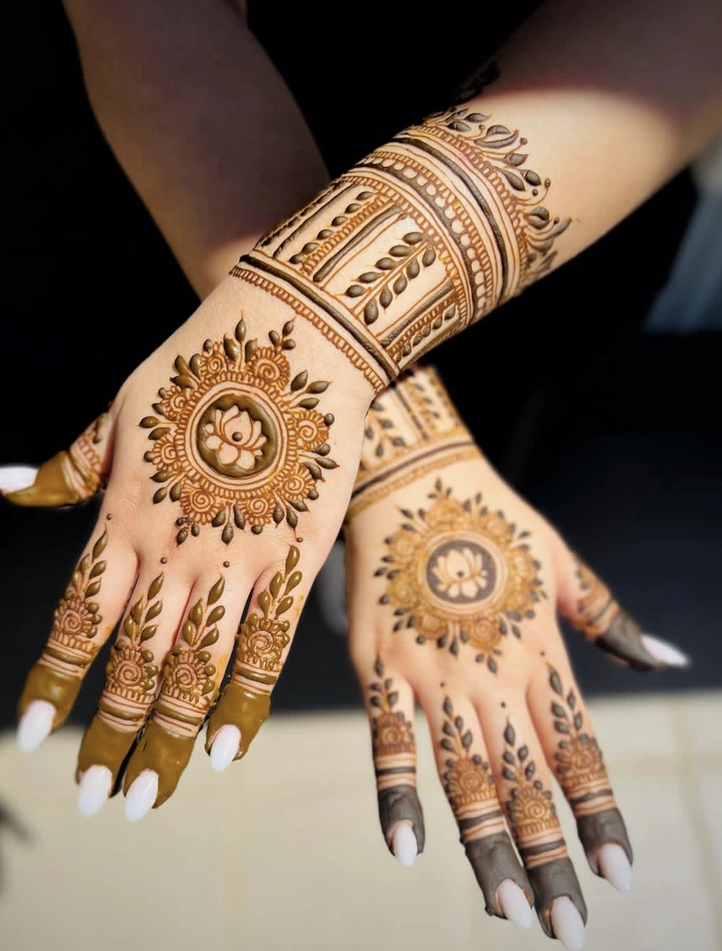 gol mehndi ka design