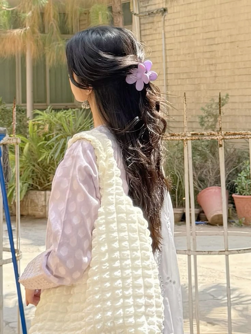 instagram dp for girl hidden face