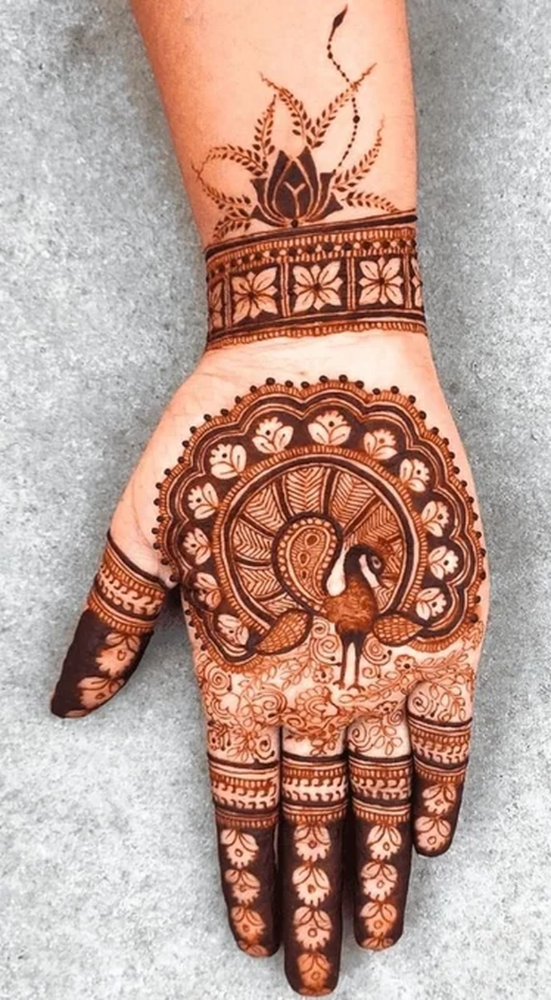 janmashtami mehndi design front hand