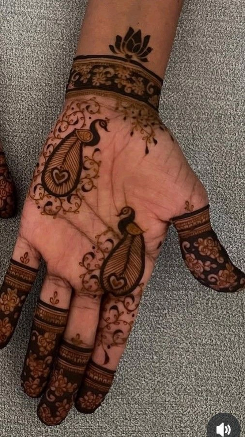 janmashtami special mehndi design