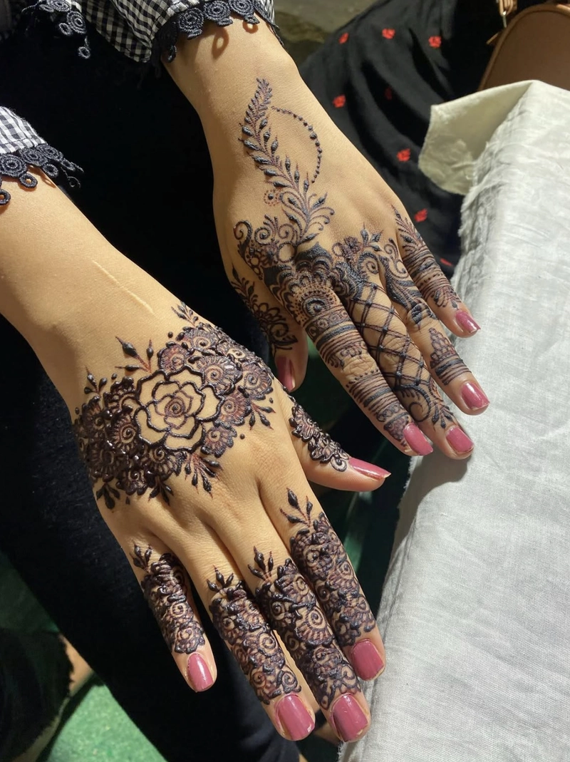 kashees bunch mehndi design photo