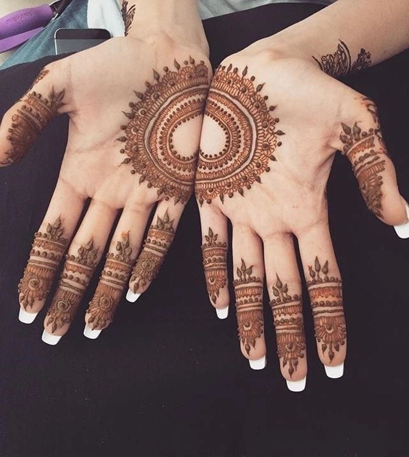 love mehndi design photos simple