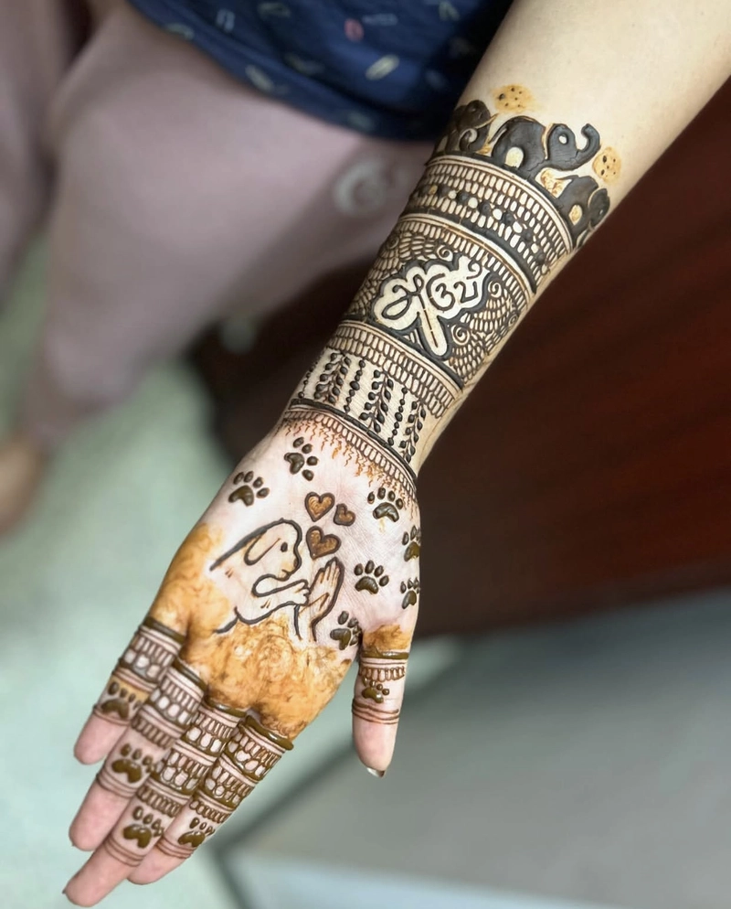 mehandi puppy