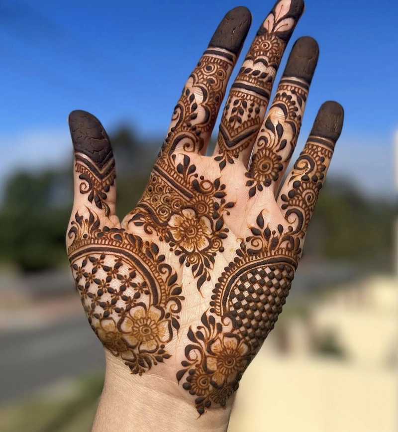 mehndi design front hand easy