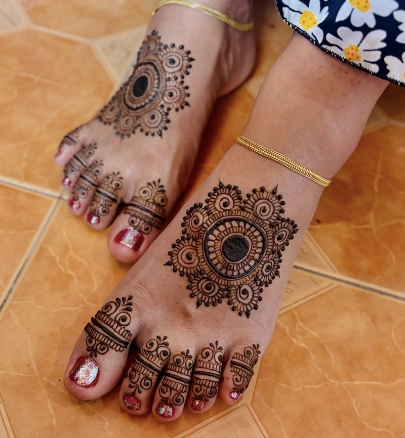 mehndi design pair ka