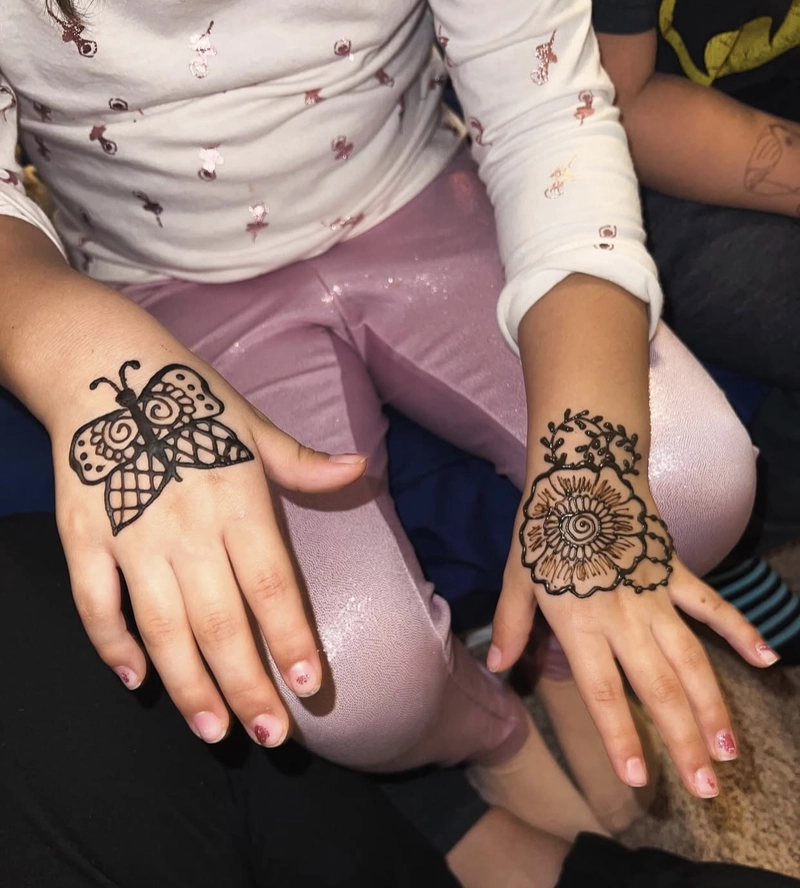 mehndi design photos for kids