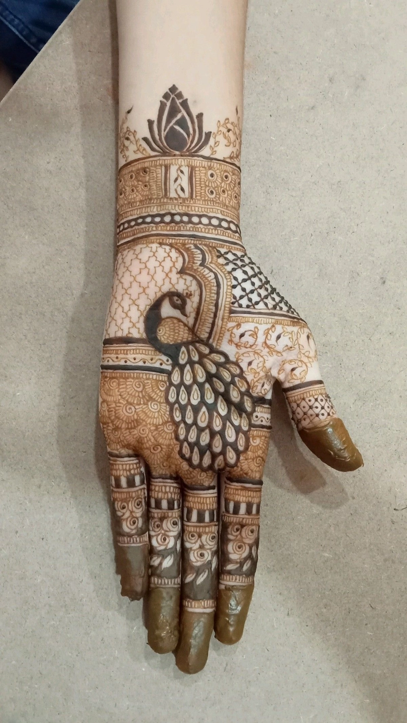 mehndi for janmashtami pic