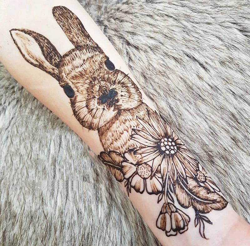mehndi rabbit