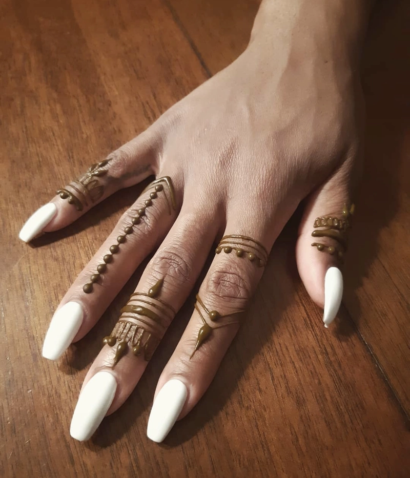 only finger design mehndi