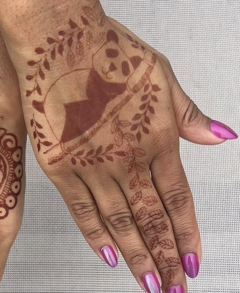 panda mehndi design easy