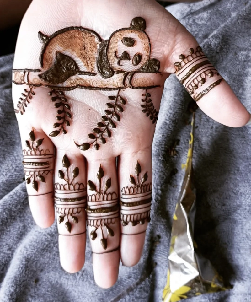 panda mehndi design simple