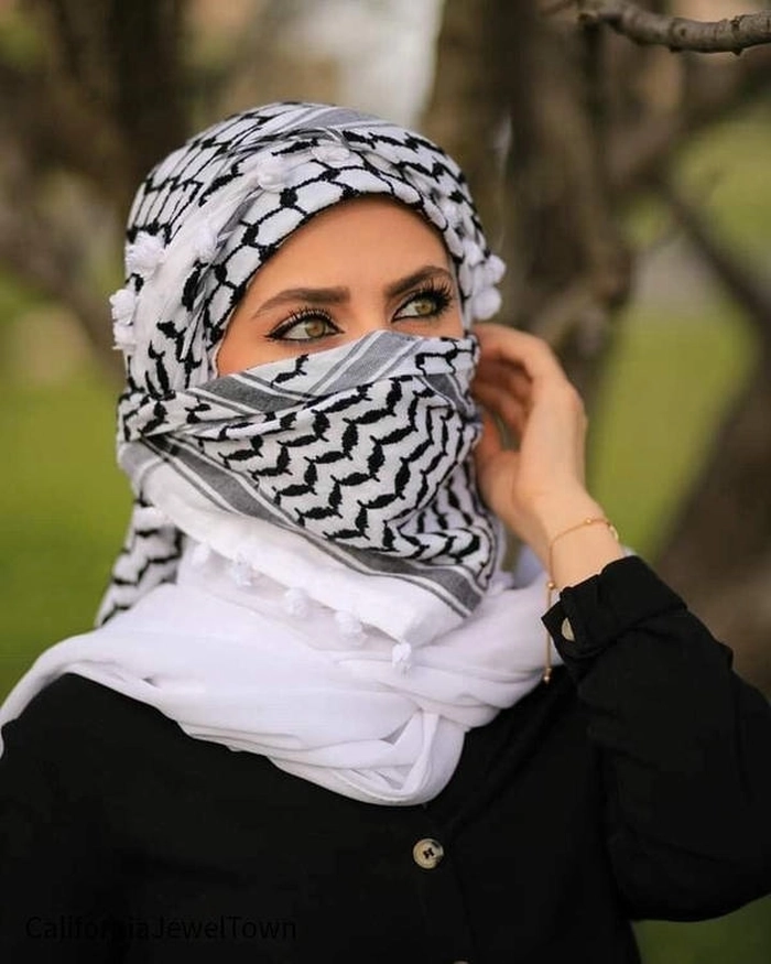 real girls dp in saree