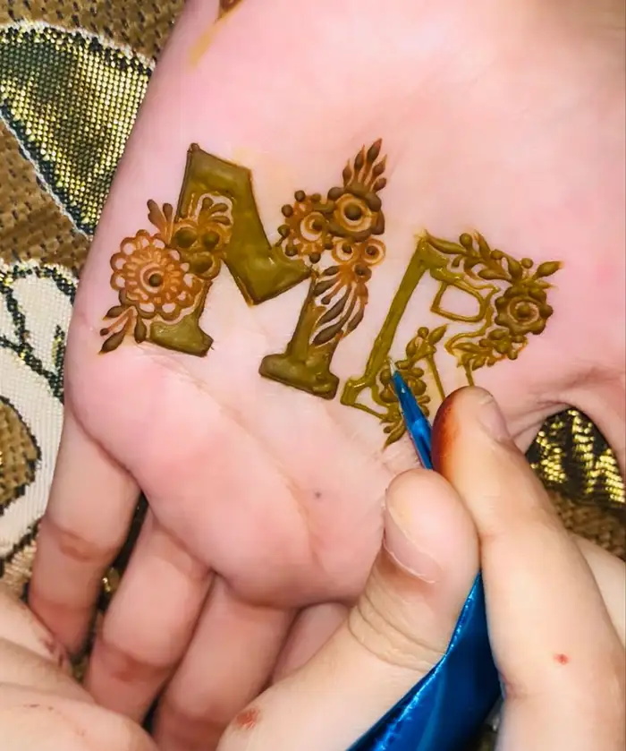 s m mehndi design