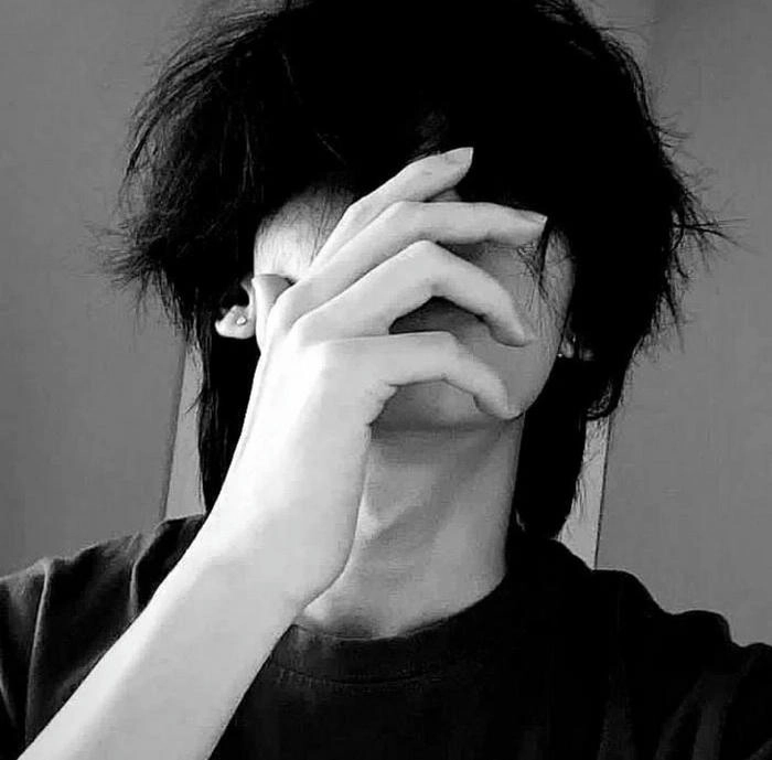 sad images alone boy