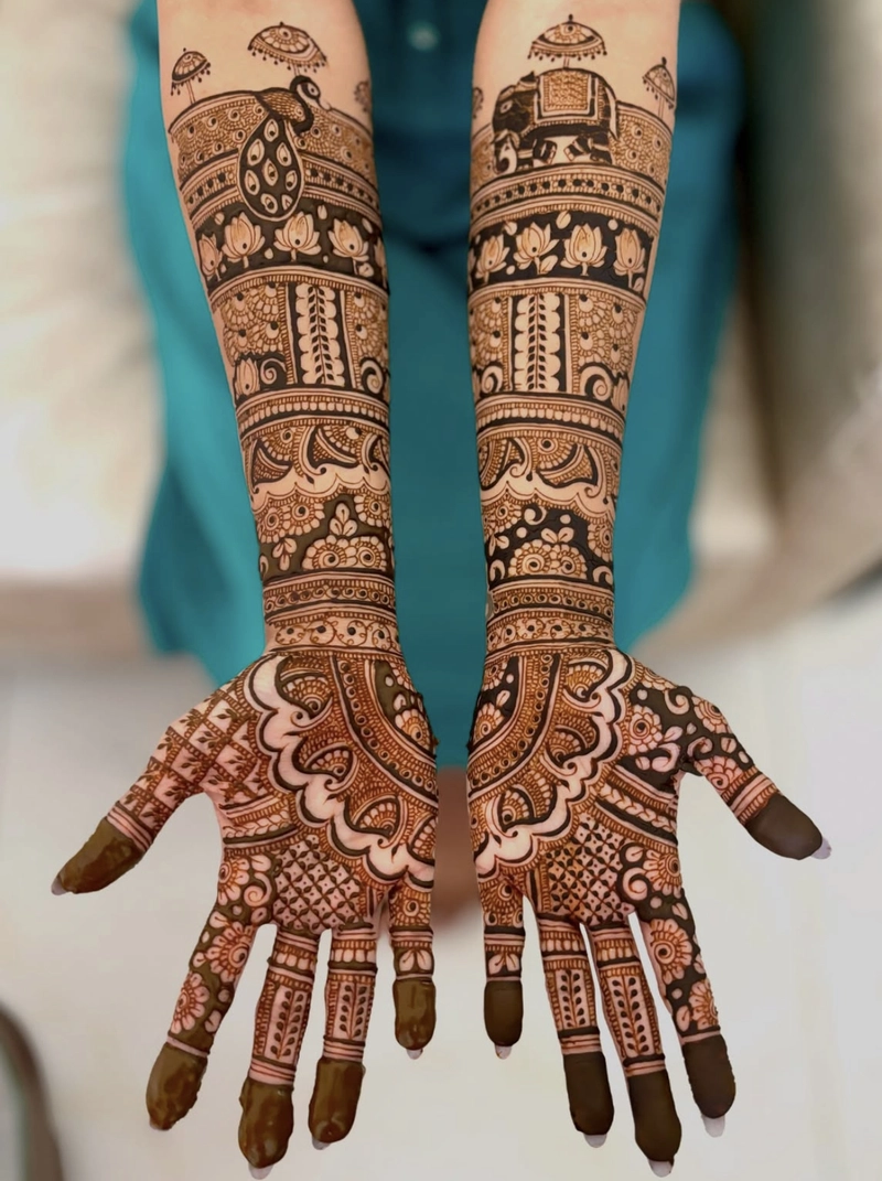 simple gorgeous mehndi design photos