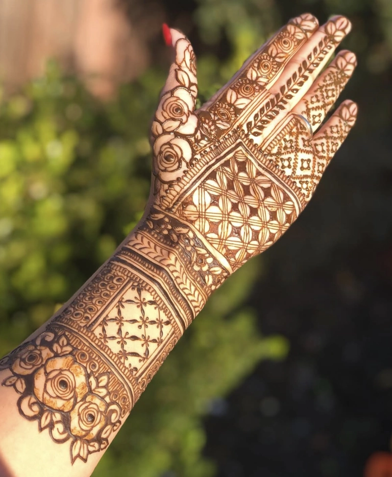 simple jaal mehndi design photo