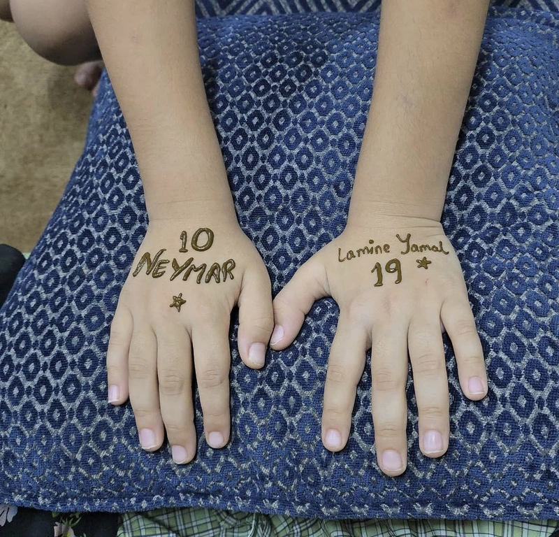 simple mehndi designs for kids hands
