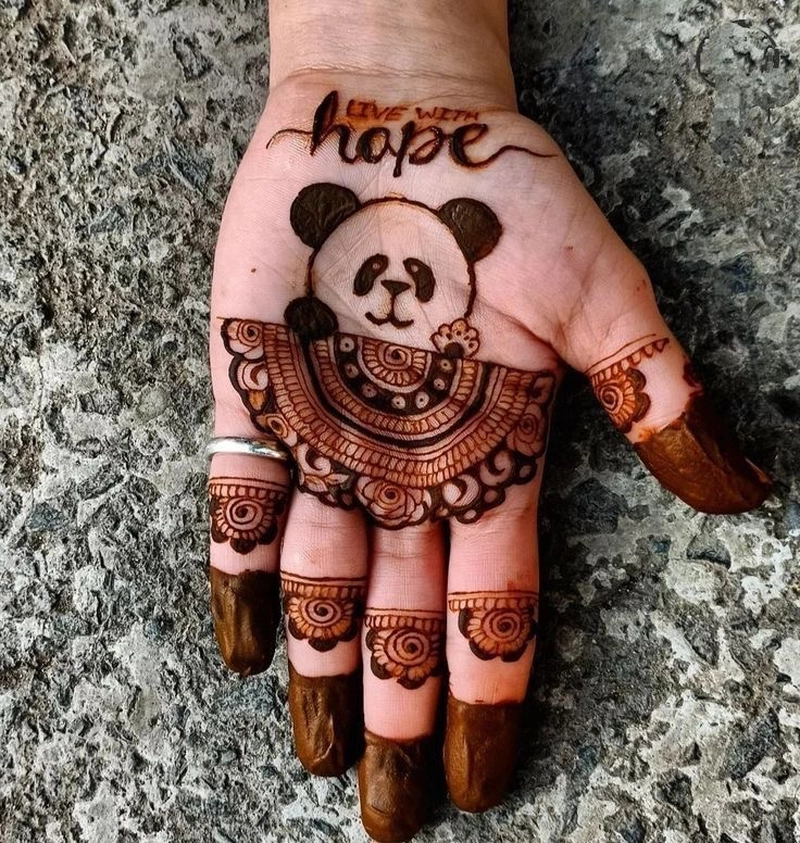 simple panda mehndi design