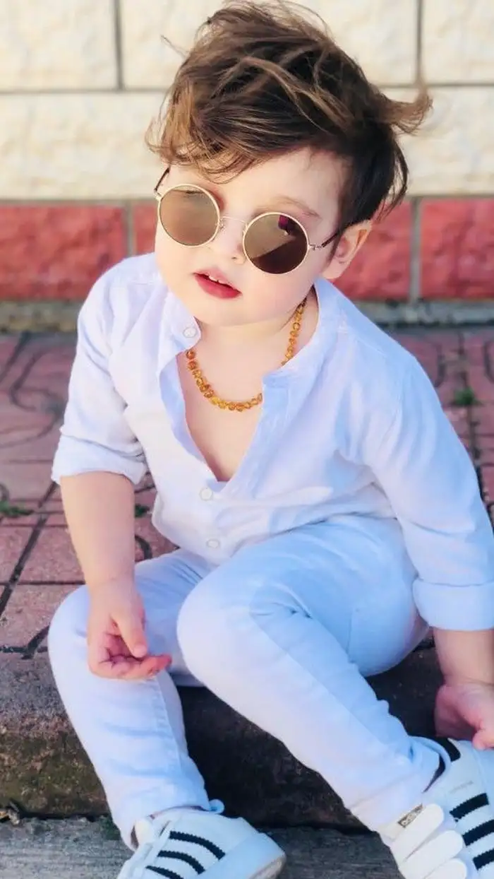 stylish baby boy dp