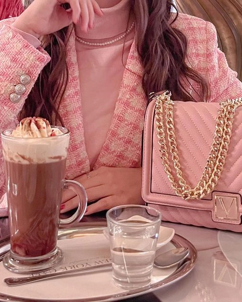 stylish pink dp