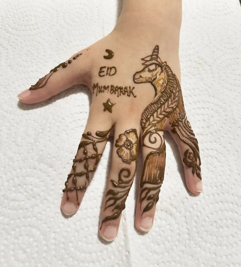 unicorn mehndi design easy