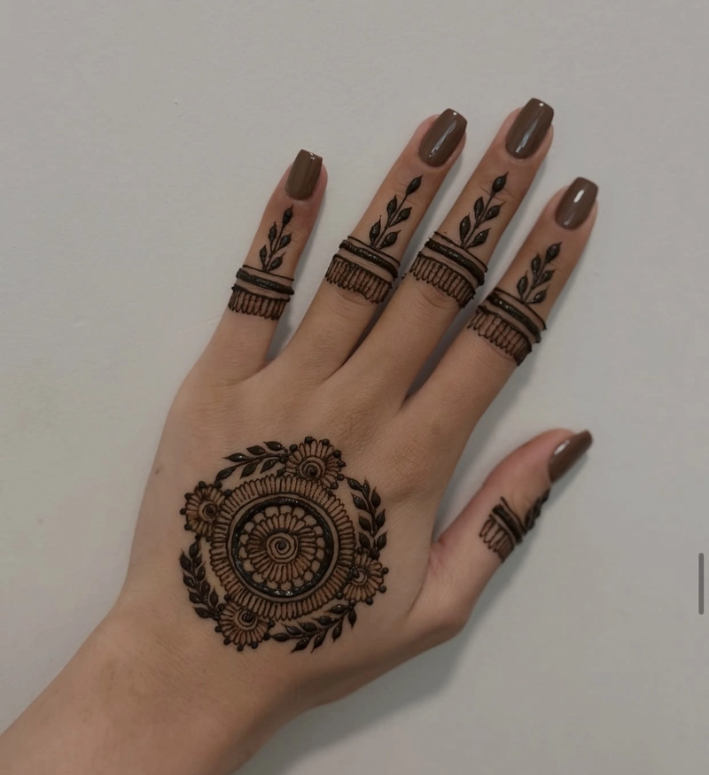unique floral mehndi design