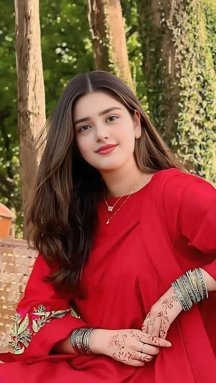very cute girl pic