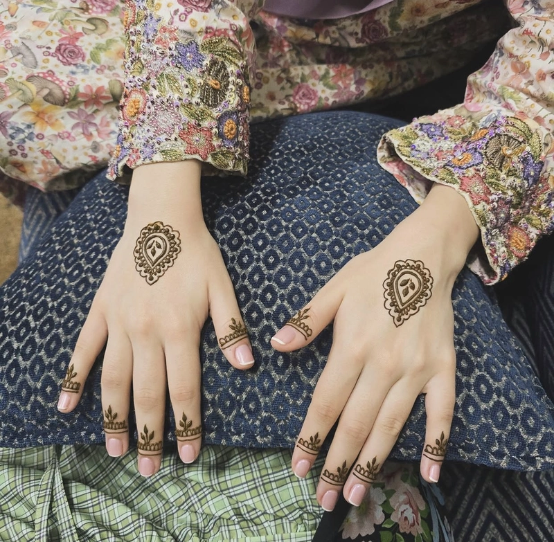 western mehndi design back side