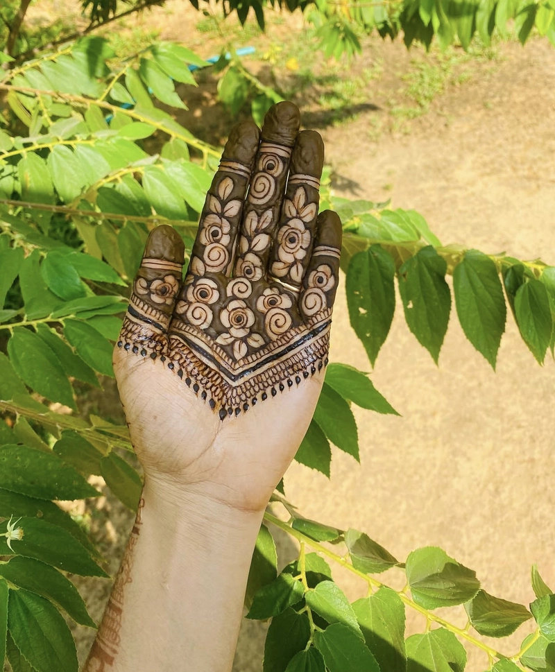 beautiful rose flower mehndi design