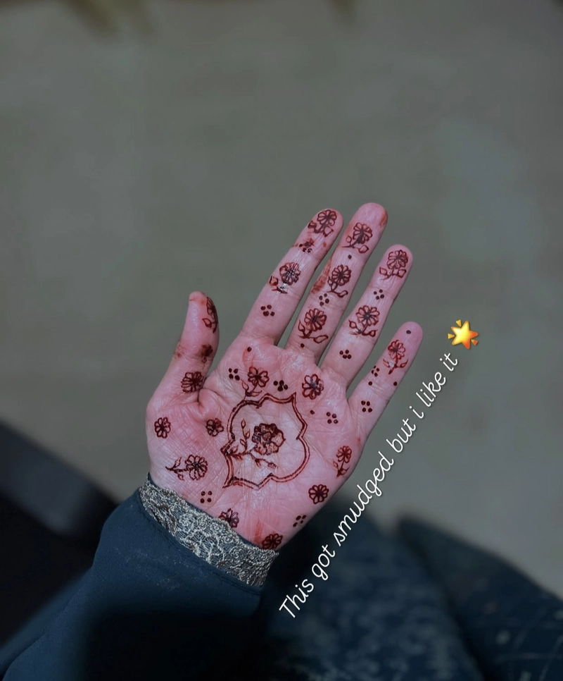 chand mehndi design front hand