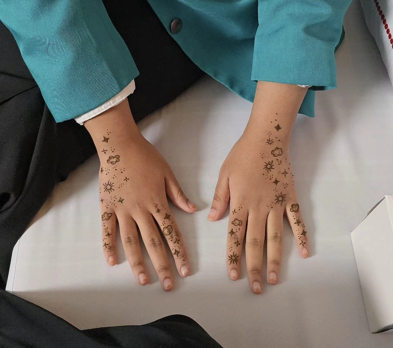 cute mandala mehndi design