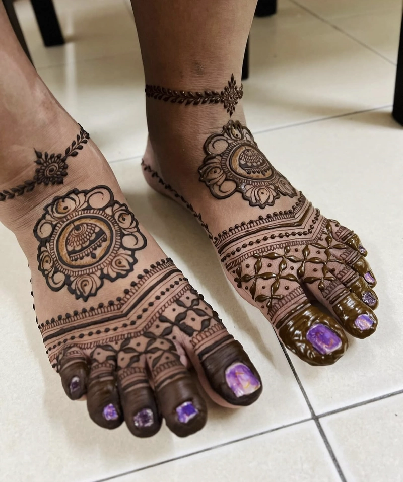 easy leg mehndi design images simple