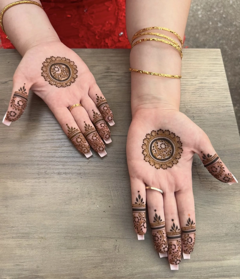 indian mehendi design front hand