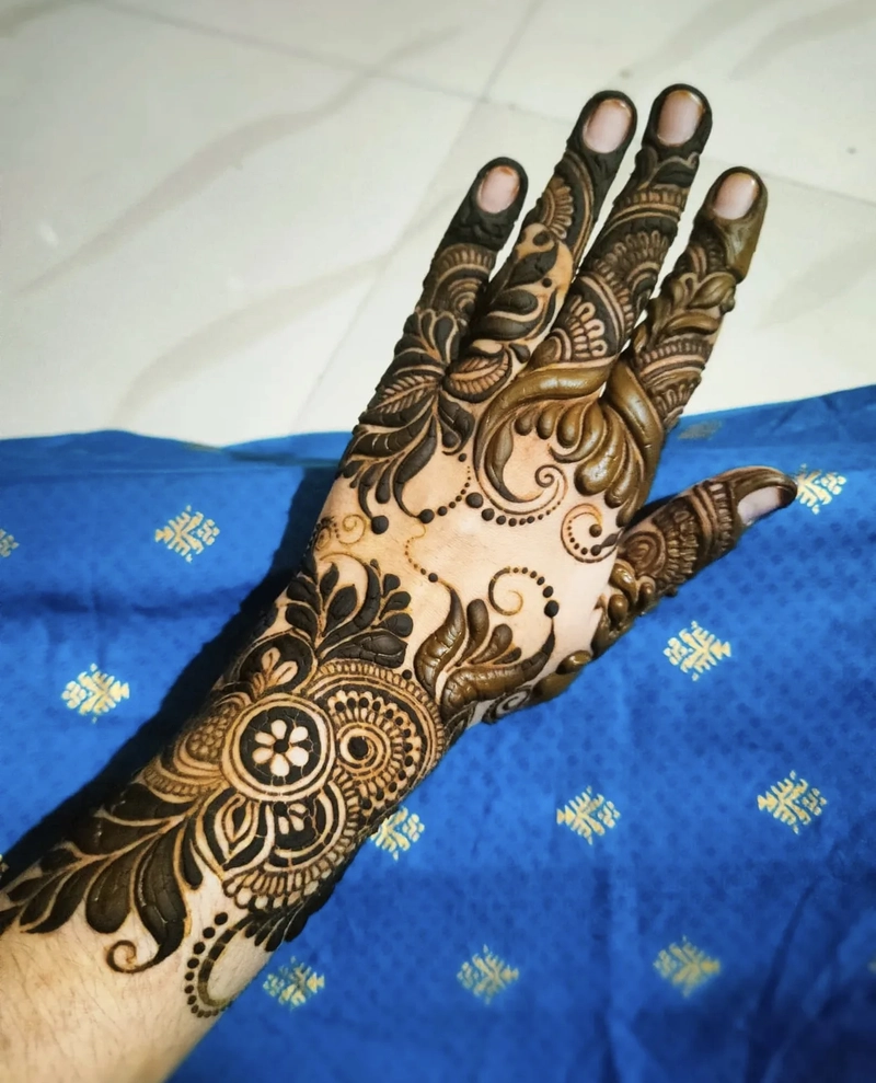 khafif mehndi design simple