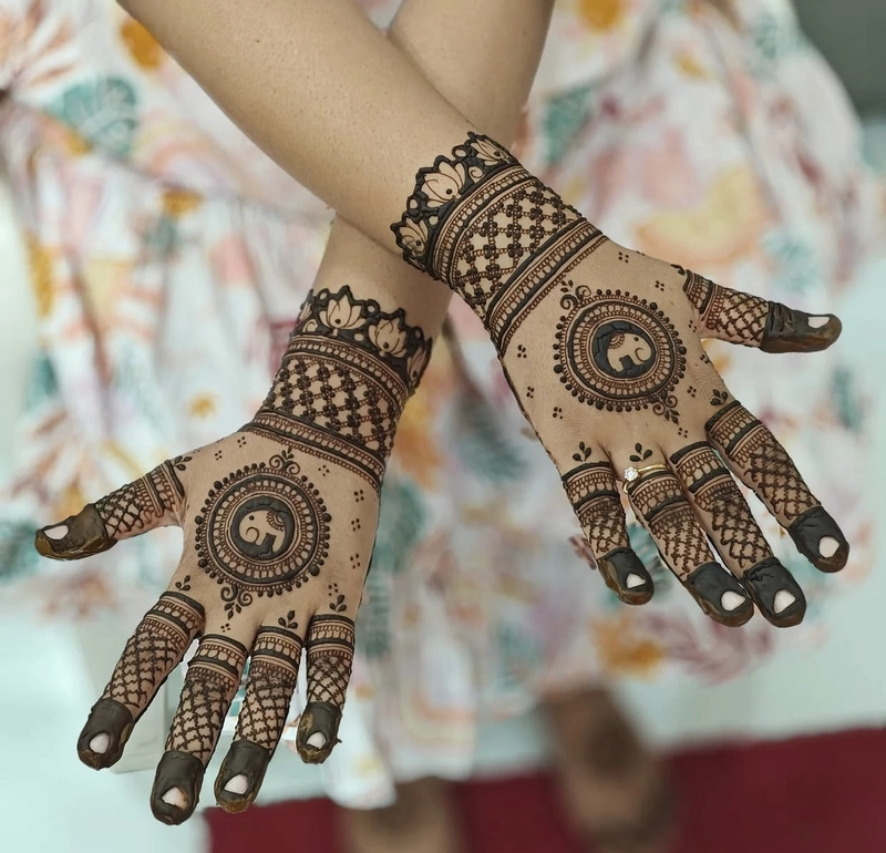 mandala art mehndi design