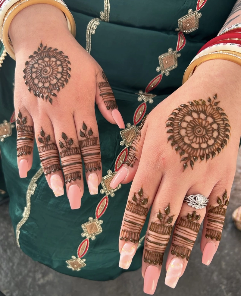 mehendi design mandala