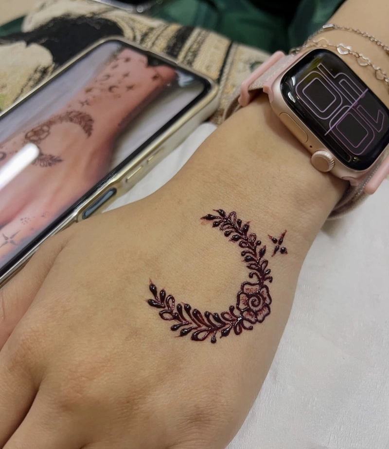 mehndi design chand wali