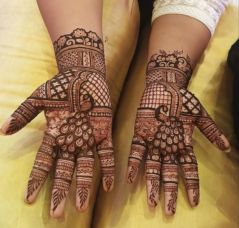 minimal peacock mehndi design