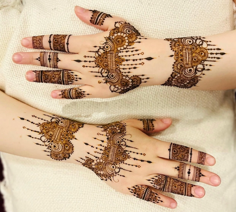 modern royal back hand mehndi design