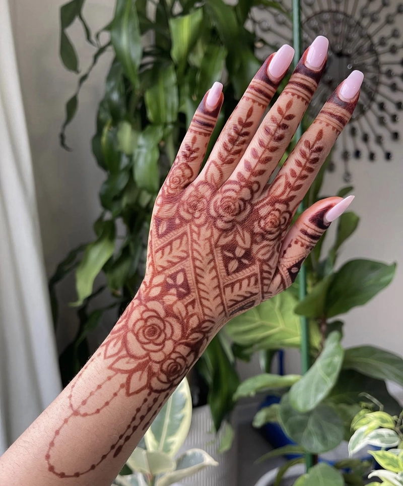 rose flower mehndi design back hand