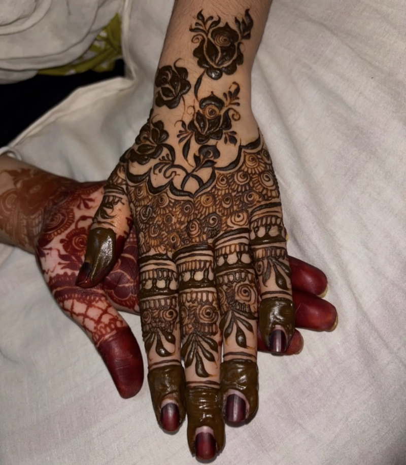 rose flower mehndi design front hand simple